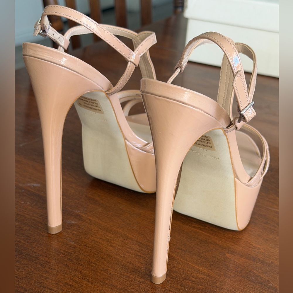 Steve Madden Nude Patent Leather Platform T-Strap Heels - Picture 4 of 10